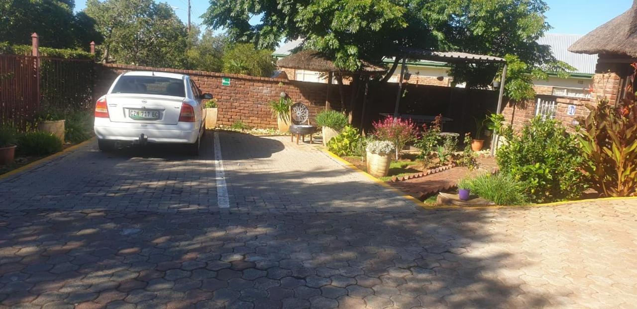Aliwal Villa Guest Lodge Екстер'єр фото