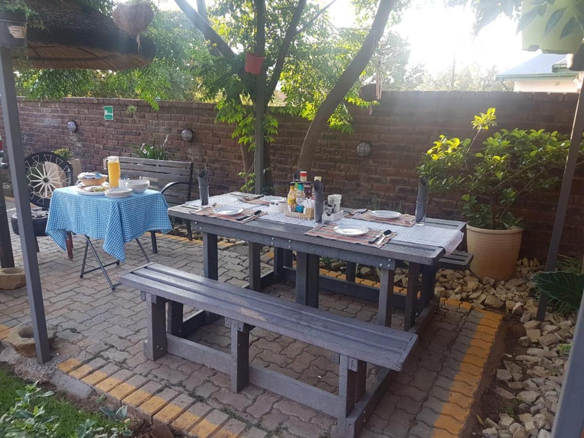 Aliwal Villa Guest Lodge Екстер'єр фото