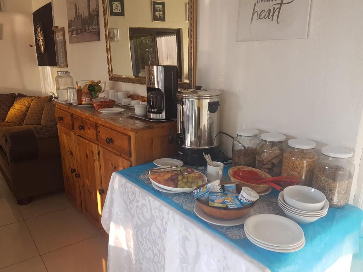 Aliwal Villa Guest Lodge Екстер'єр фото