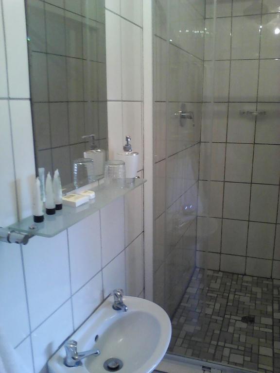 Aliwal Villa Guest Lodge Екстер'єр фото