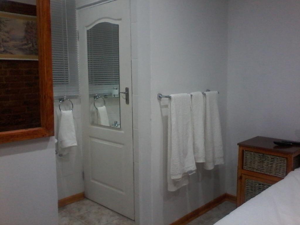 Aliwal Villa Guest Lodge Екстер'єр фото
